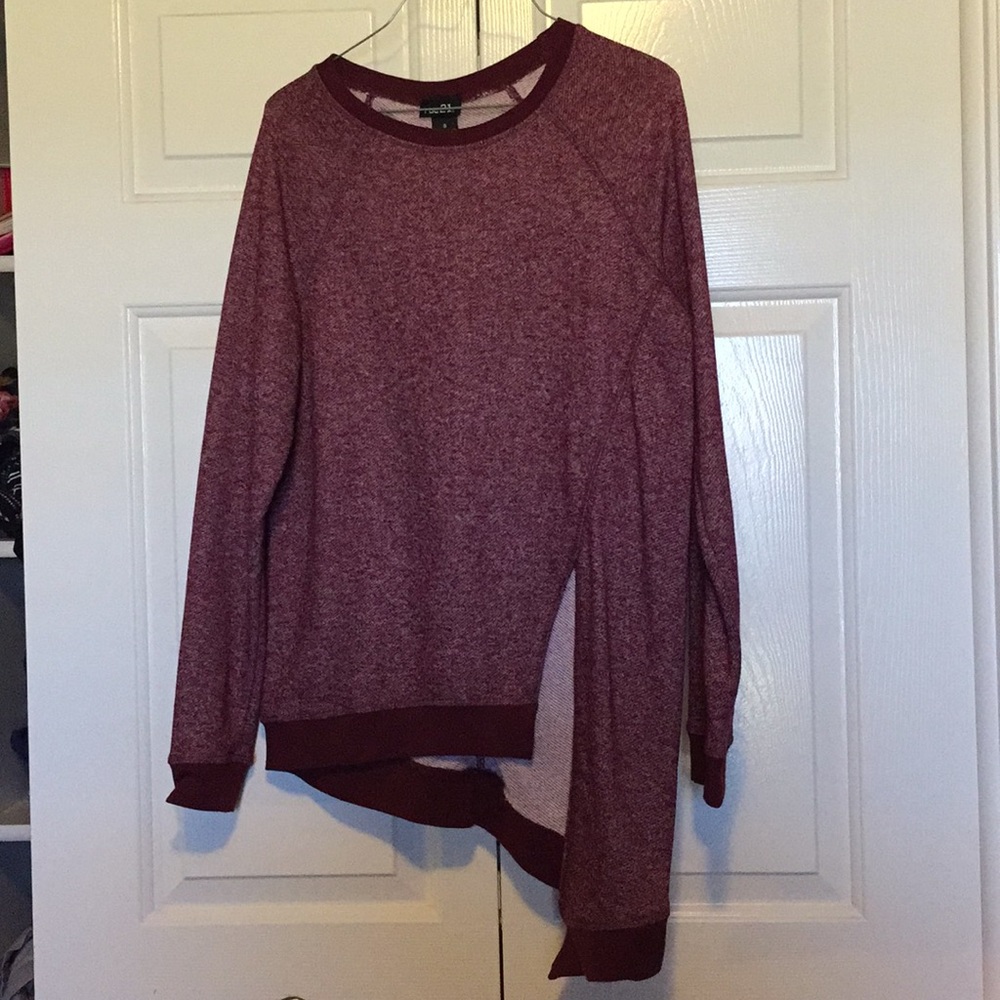 Maroon sweater